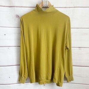 Vintage Oversized Distressed Turtleneck